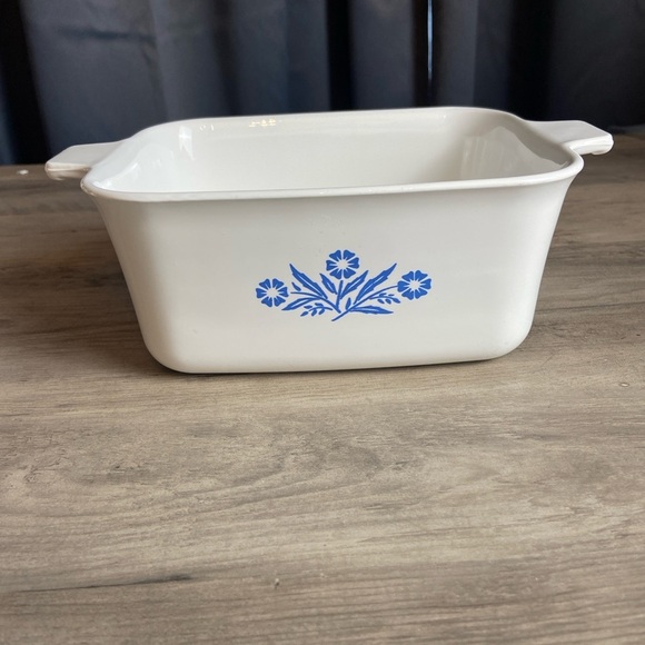 Vtg Corning Ware Blue Cornflower 1.5 Quart Casserole Baking Dish P-4-B No Lid - Picture 1 of 11